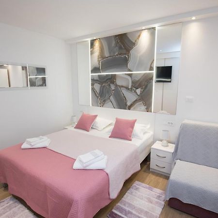Luxury Studio Apartment Honeymoon Split Exteriér fotografie