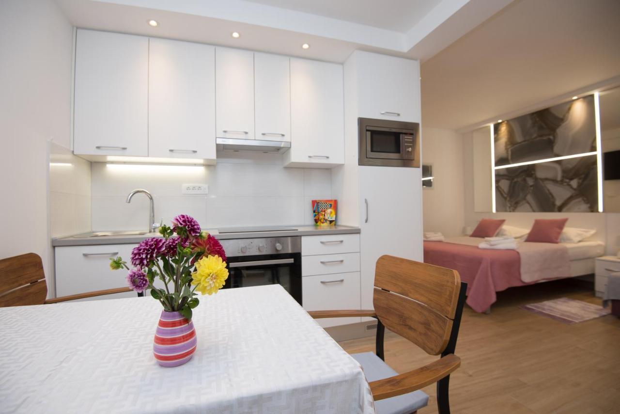 Luxury Studio Apartment Honeymoon Split Exteriér fotografie