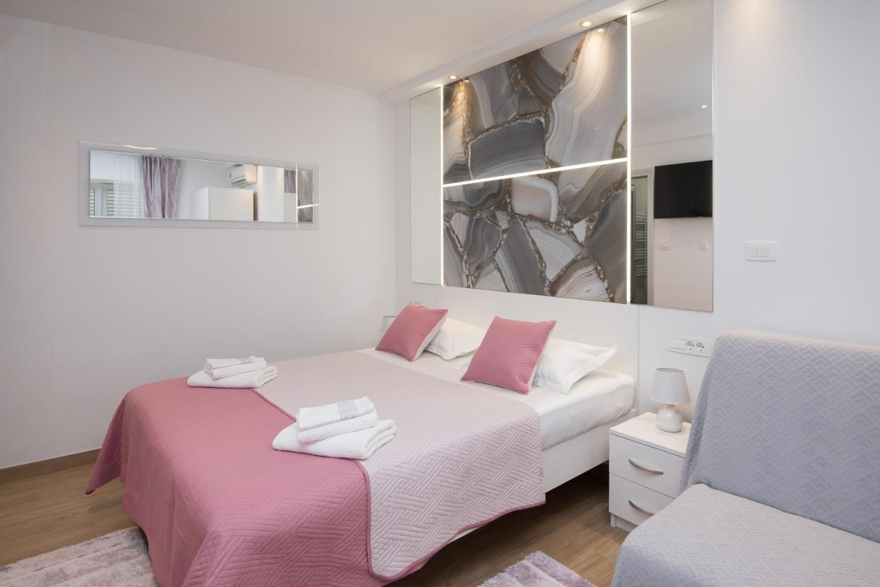 Luxury Studio Apartment Honeymoon Split Exteriér fotografie