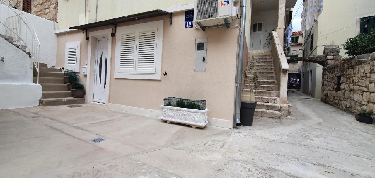 Luxury Studio Apartment Honeymoon Split Exteriér fotografie